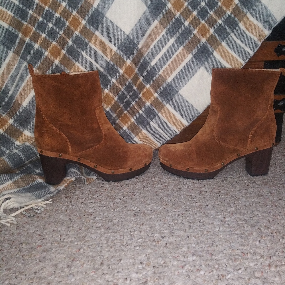 Clark's booties